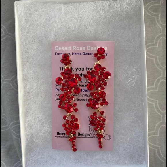 Sherri Hill style #1135 Prom Dress - Picture 4 of 4